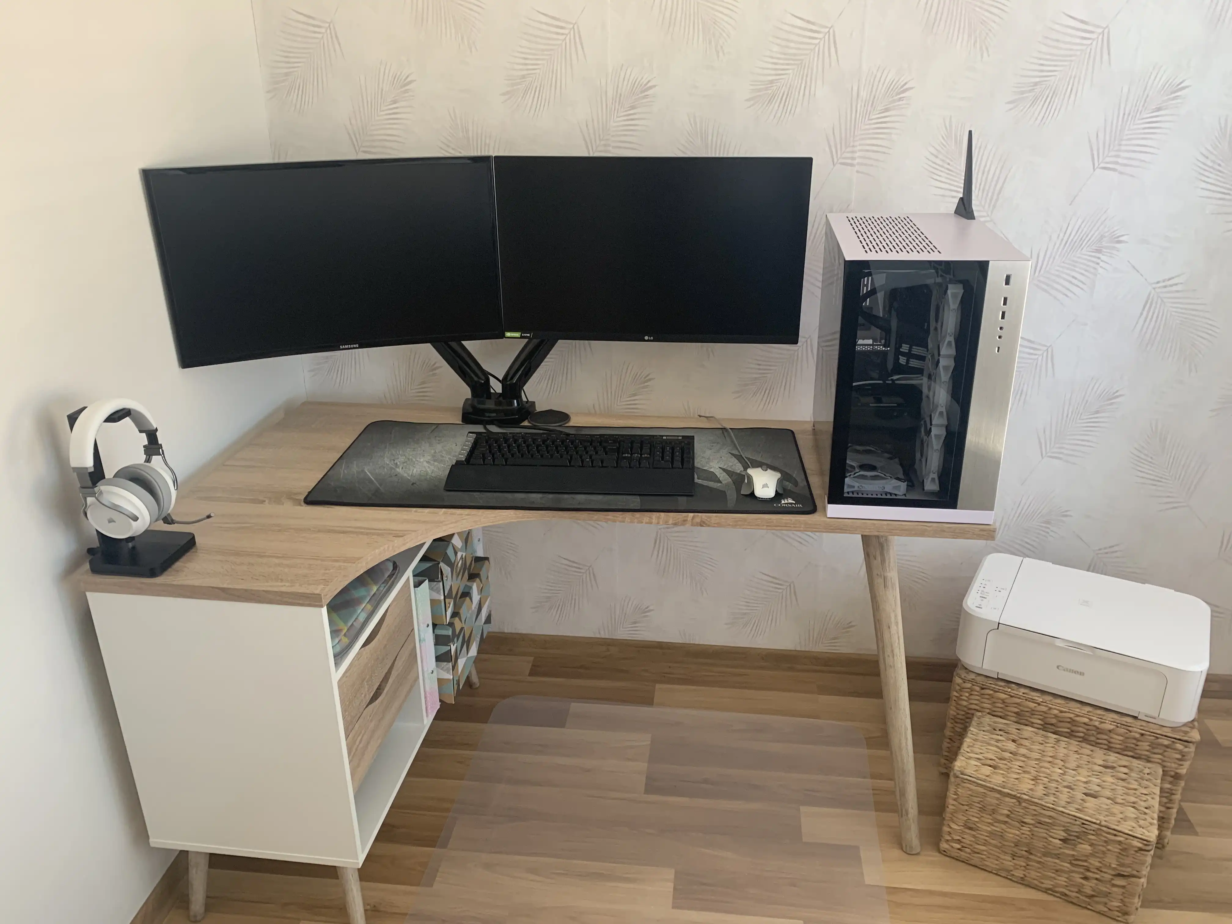 Michael's own workstation, photographed in 2022